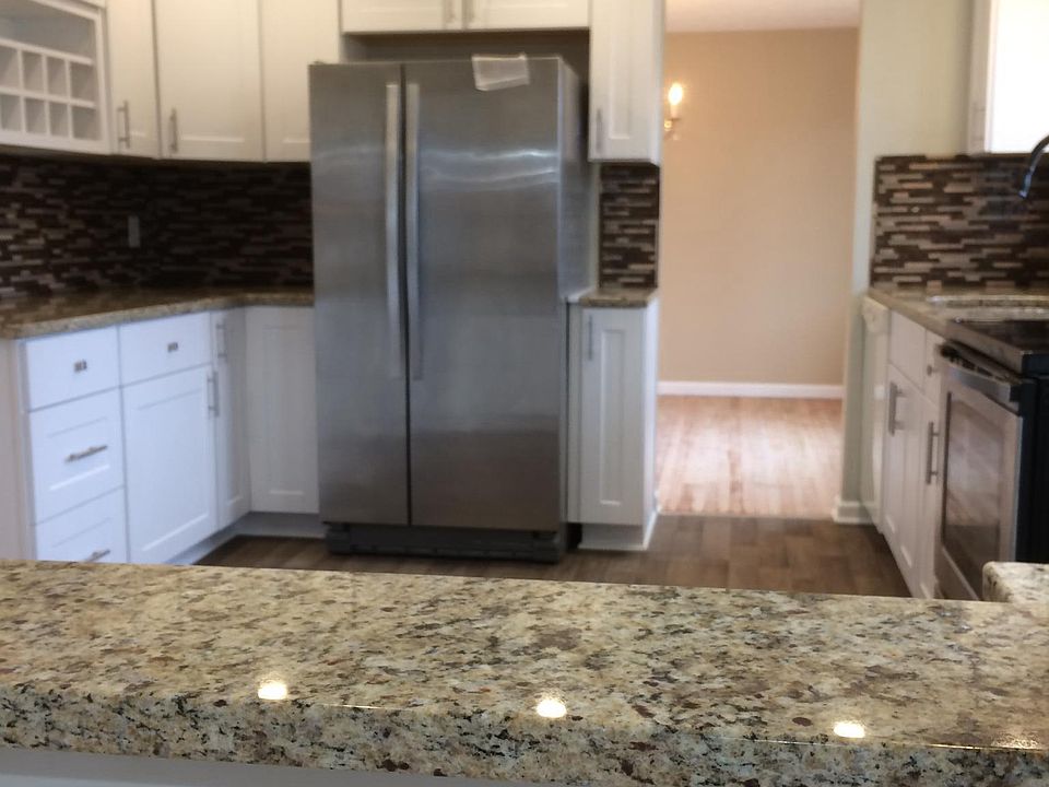 1st image of 1058 Larkston Dr