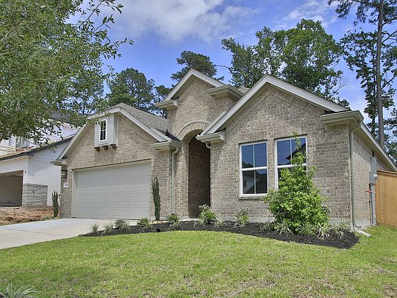 2nd image of 114 Mockingbird Trails Dr