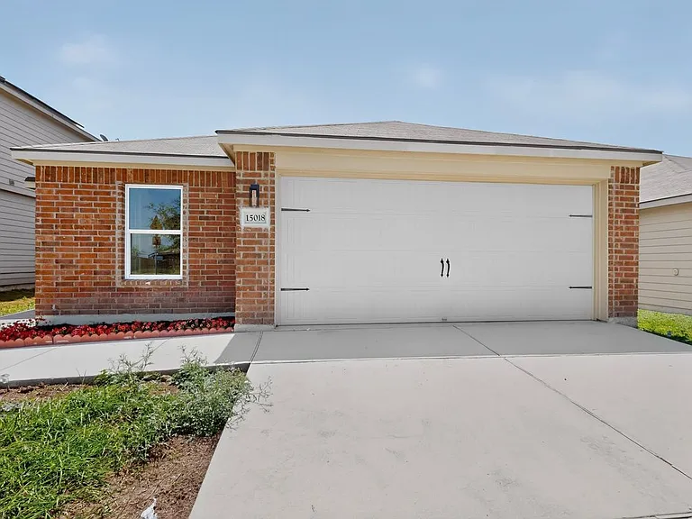 15018 Silver Tree Cv — Photo 1