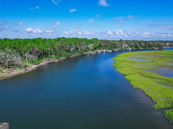 105 Cumberland Harbour Blvd, Saint Marys, GA 31558