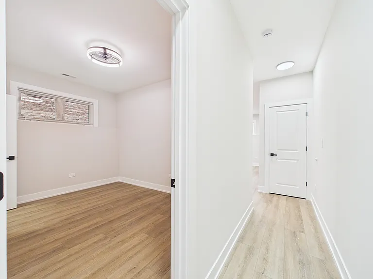 6624 S Champlain Ave #B — Photo 9