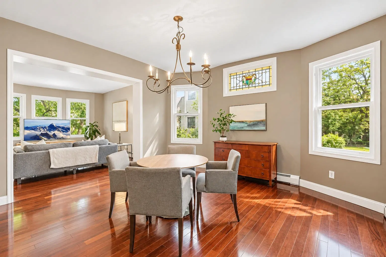 5 bed, 3.0 bath, 2158 sqft, $5,900 — Photo 1