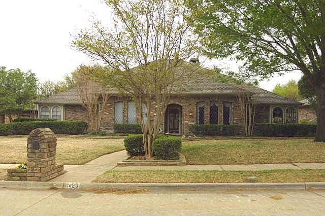1st image of 1420 Chatsworth Ln