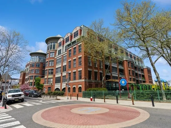 400 9th St APT W2e, Hoboken, NJ 07030