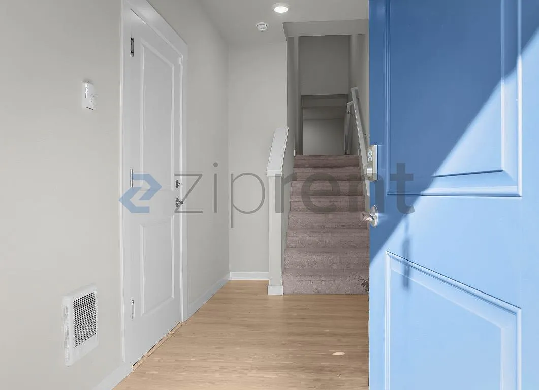 Building Photo - 1621 Seattle Hill Rd #CC1