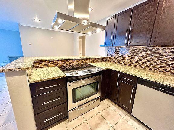 5th image of 955 Eudora St APT 606E