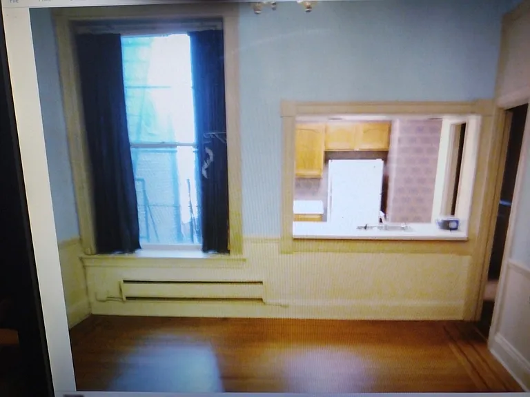 2352 Eutaw Pl — Photo 5