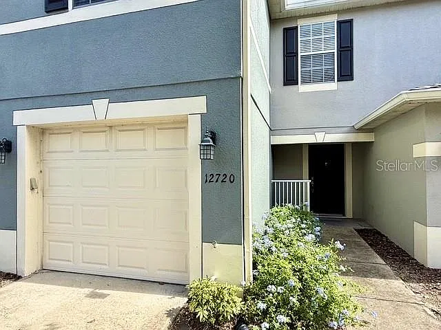 3 bed, 2.5 bath, 1483 sqft, $2,195 — Photo 2