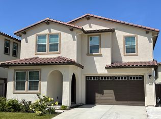 14 Linnea Ct, Elk Grove, CA 95758