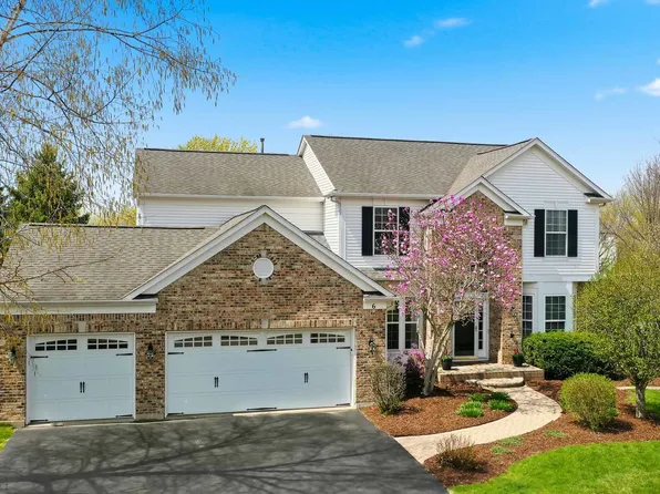 6 Reedsworth Ct, Algonquin, IL 60102