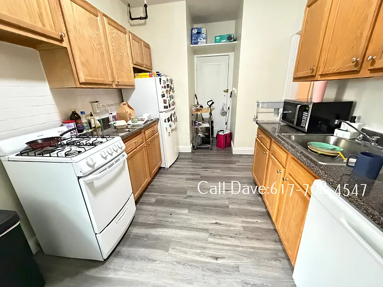 1638 Commonwealth Ave #12 — Photo 4