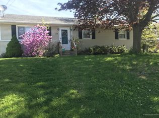 26 Hillcrest Dr, Brewer, ME 04412