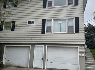 1057 Alice St #1, Dubuque, IA 52001