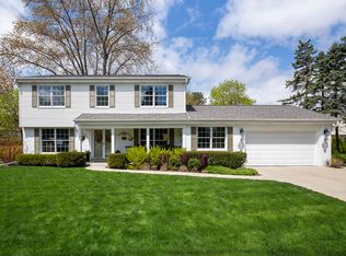 1116 Crestwood Dr, Northbrook, IL 60062