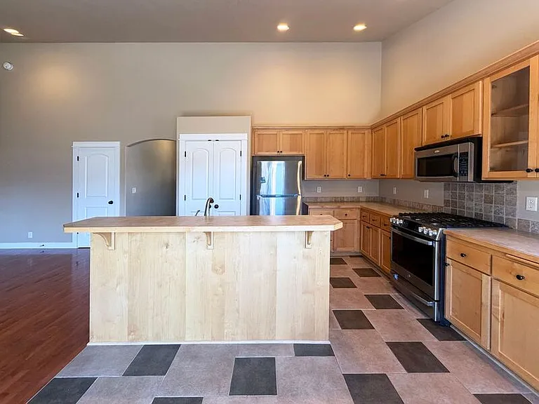 1434 Leaf Ln — Photo 15