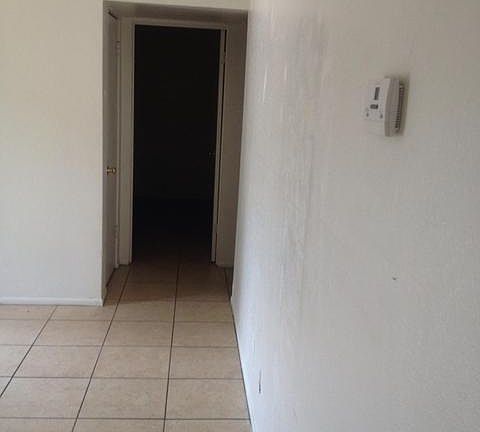 4th image of 2633 W Belmont Ave APT 4