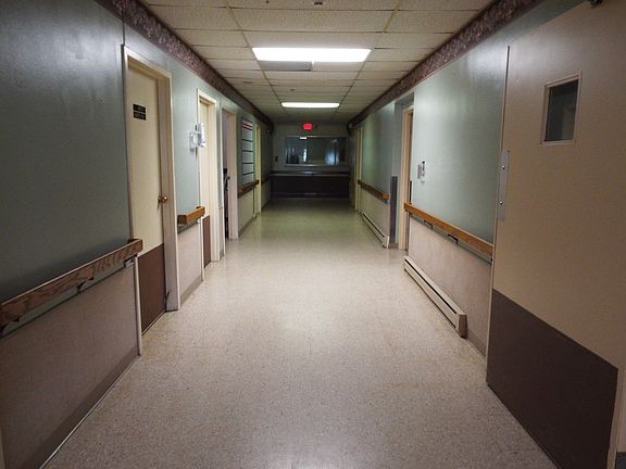 3rd image of 216 Rosalie St