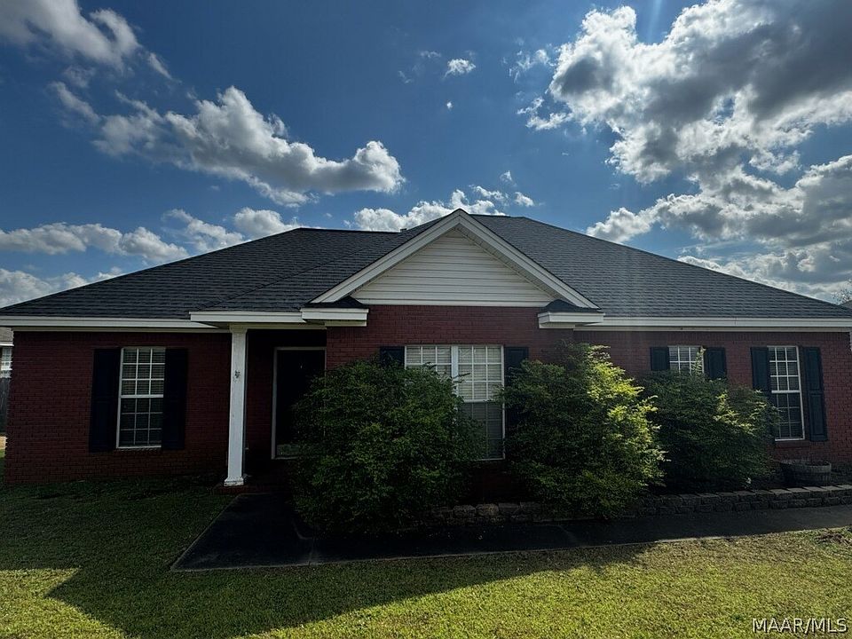 1st image of 520 Breckinridge Ln