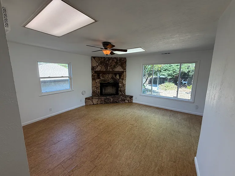 638 Palm Ave — Photo 13