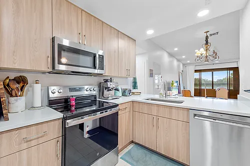 7460 La Paz Blvd #304 Photo 1