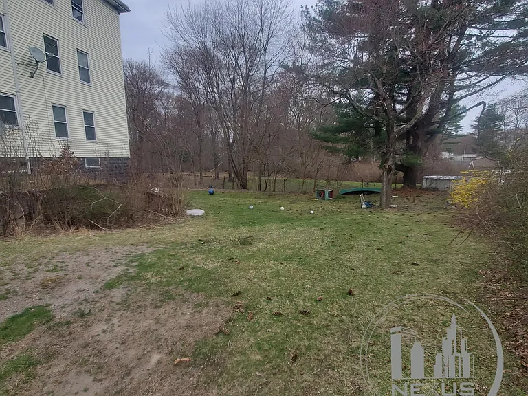 142 Lamb St #1 — Photo 29