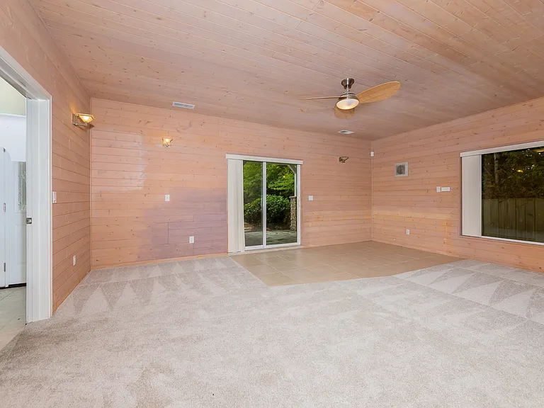 1197 Nimitz Dr — Photo 15