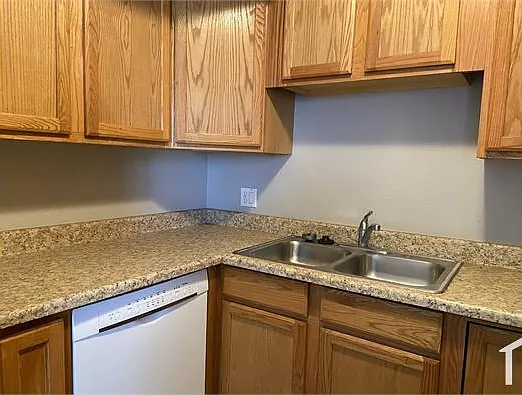 2693 E Oakleaf Dr — Photo 10