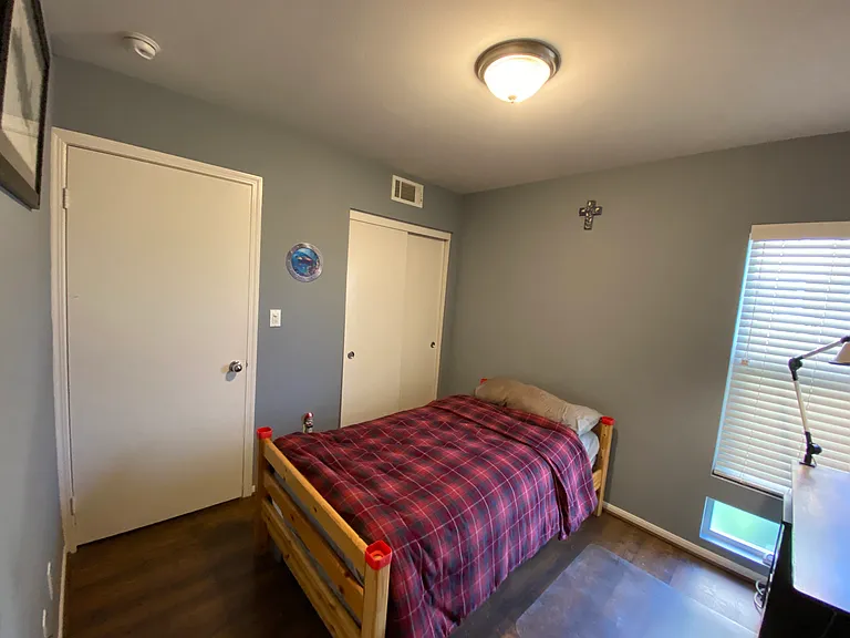 13707 S Budlong Ave #115 — Photo 7