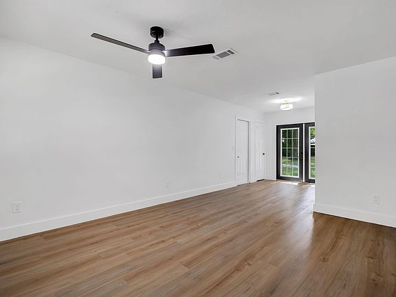 3rd image of 5629 Rustic Dr