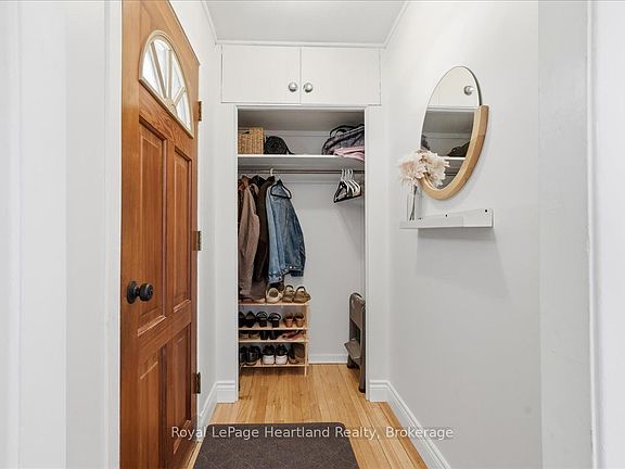 4th image of 19 Perth Rd