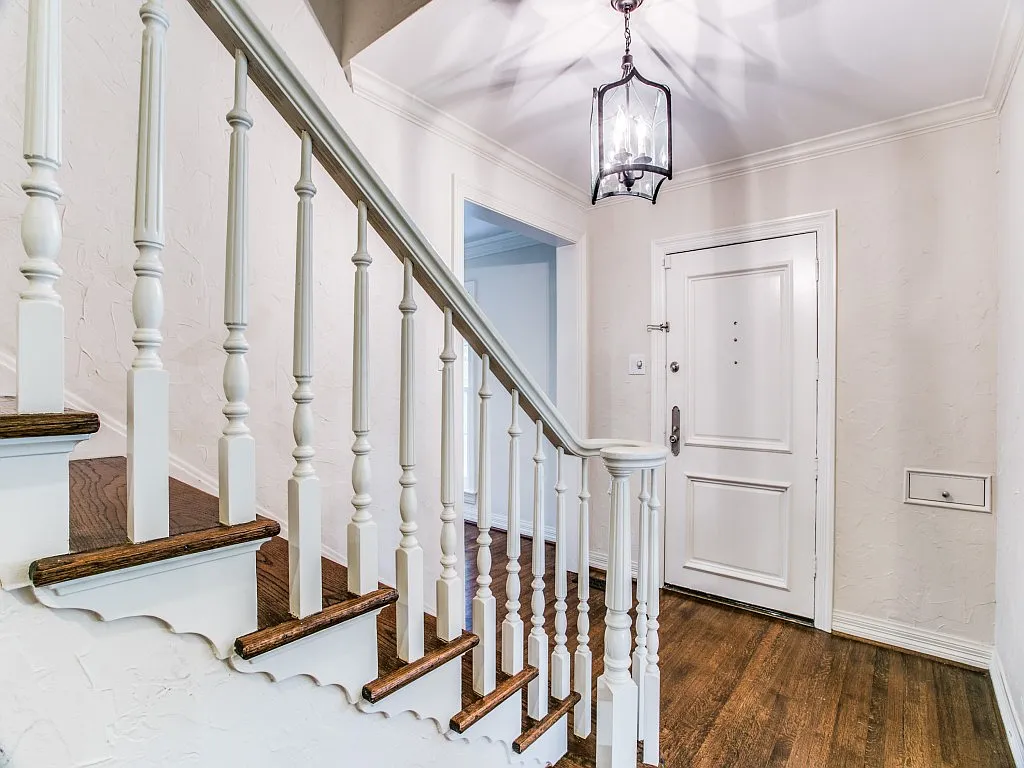 4 bed, 4.5 bath, 4166 sqft, $12,000 — Photo 4