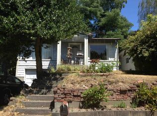 3024 NE Blakeley St, Seattle, WA 98105