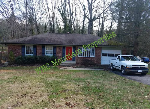 374 Royal Pines Dr Photo 1