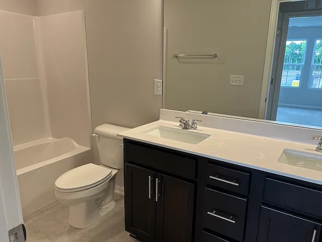 3 bed, 1780 sqft, $1,995 — Photo 3