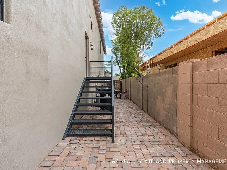 3112 N Valencia Ln — Photo 39