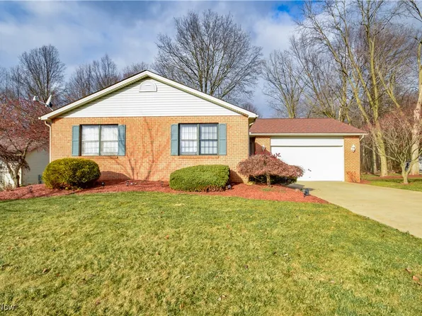 311 Michaels Ct, Cortland, OH 44410