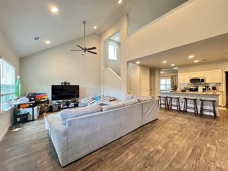 10921 Gonzales Ranger Pass — Photo 2
