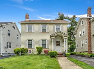 952 Salem Rd, Union, NJ 07083