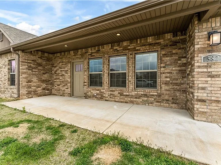 582 Quartz Way — Photo 30