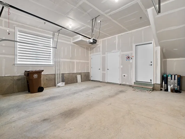 3310 Woodland Phlox St — Photo 52