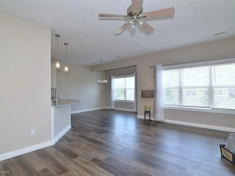 170 Larimar Dr — Photo 3