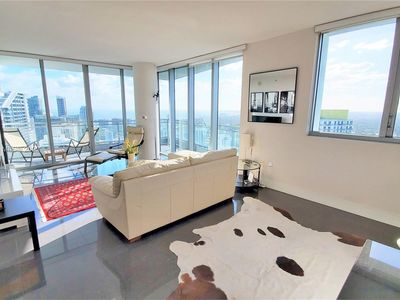 92 SW 3rd St APT 5005, Miami, FL, 33130