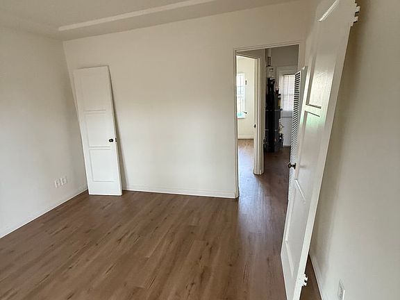 4th image of 2502-2520 30th St #2518