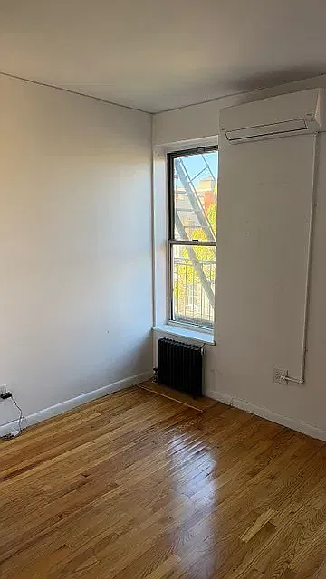 231 Thompson St #19