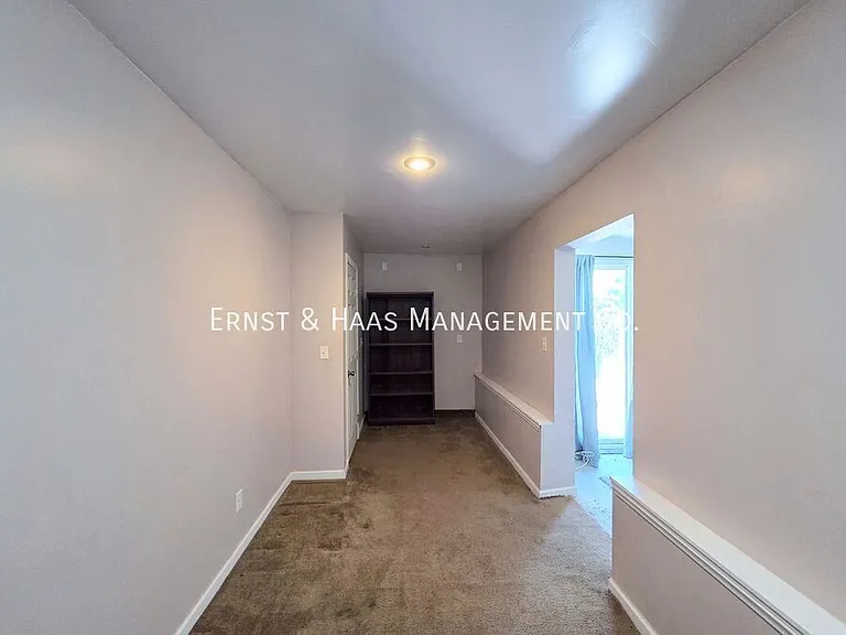 2080 Senasac Ave — Photo 22