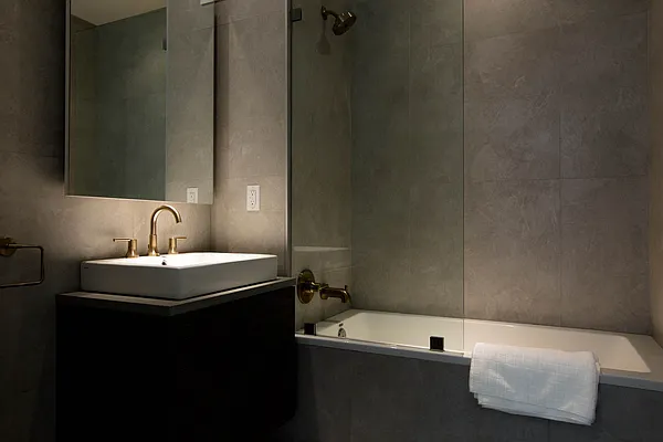 Rented by Nooklyn NYC LLC | media 101