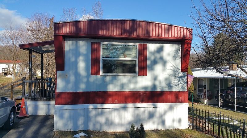 1st image of 24 Aspen Dr