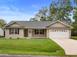 3023 Warpath Dr, Crossville, TN 38572