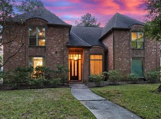 7918 Northbridge Dr, Spring, TX 77379