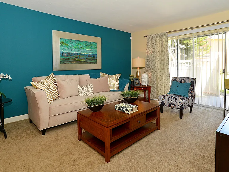 Alta Mar at Broadwater Apartments — Photo 7